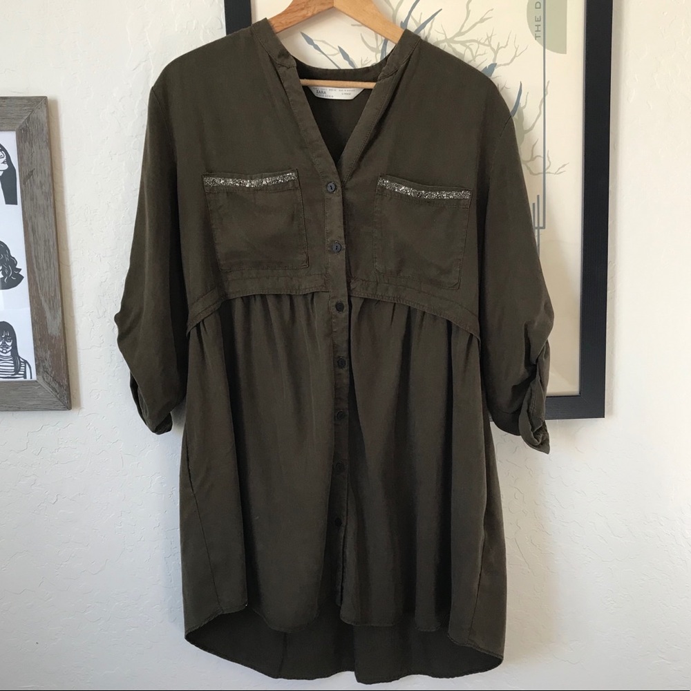 Green pocketed dress (above knee)